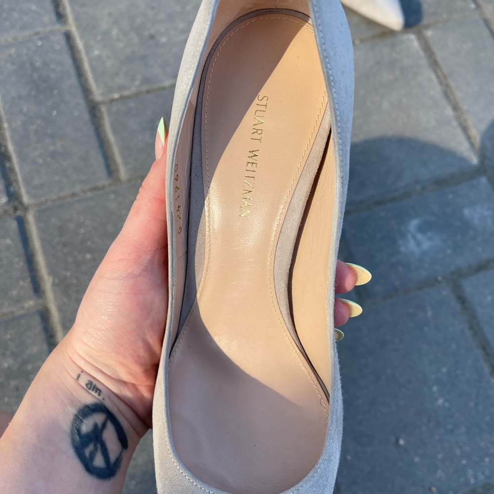 Stuart Weitzman Suede Pumps 7.5 - Picture 4 of 5